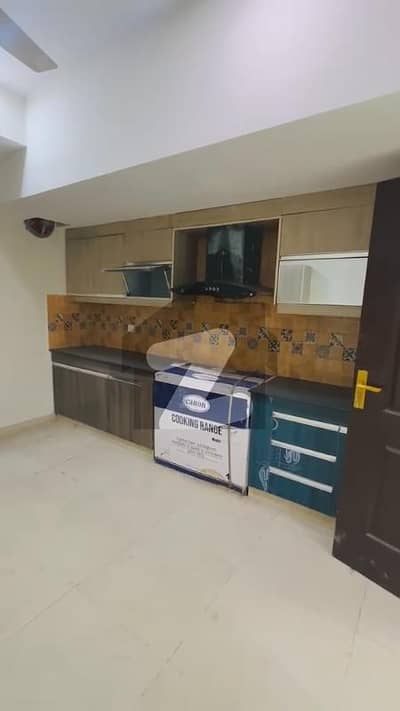 3 Bed Room Apartments For Rent in Askari 11