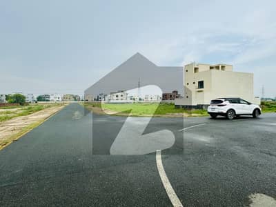 Corner Plot + Near To Mosque