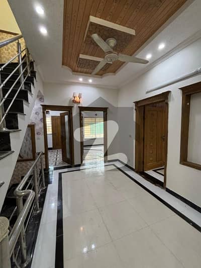 جی ۔ 13/1 جی ۔ 13,اسلام آباد میں 4 کمروں کا 4 مرلہ مکان 1.2 لاکھ میں کرایہ پر دستیاب ہے۔