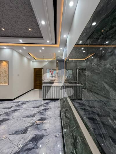 بحریہ ٹاؤن فیز 3 بحریہ ٹاؤن راولپنڈی,راولپنڈی میں 6 کمروں کا 1 کنال مکان 2.55 لاکھ میں کرایہ پر دستیاب ہے۔