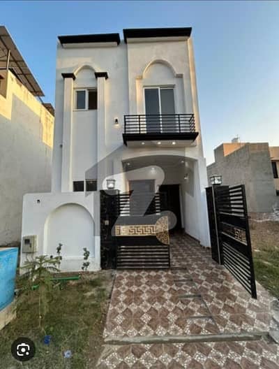 الرحمان گارڈن فیز 2 الرحمان گارڈن,لاہور میں 3 کمروں کا 3 مرلہ مکان 38.5 ہزار میں کرایہ پر دستیاب ہے۔