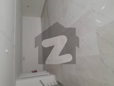 Commercial 1st Floor Available For Rent