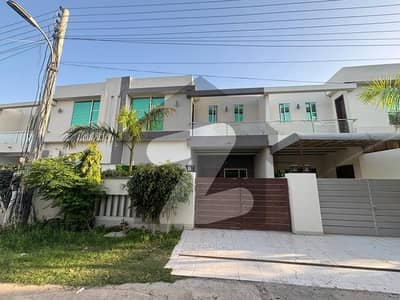 5 MARLA HOUSE AVAILABLE FOR RENT