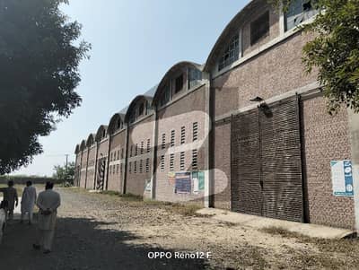 10 Kanal Warehouse Available For Rent.