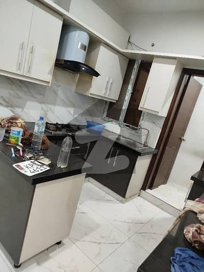 دھوراجی کالونی گلشنِ اقبال ٹاؤن,کراچی میں 5 کمروں کا 6 مرلہ مکان 5.5 کروڑ میں برائے فروخت۔