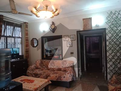 علامہ اقبال ٹاؤن ۔ راوی بلاک علامہ اقبال ٹاؤن,لاہور میں 7 کمروں کا 10 مرلہ مکان 4.3 کروڑ میں برائے فروخت۔