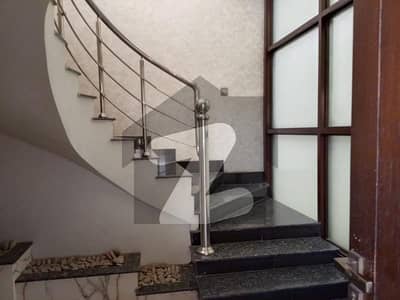 3+3 Bed 2 Unit House Chance Deal