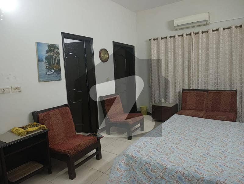 10 MARLA 3 BEDROOM FURNISHED APARTMENT AVAILABLE FOR RENT 10 MARLA 3 BEDROOM FURNISHED APARTMENT AVAILABLE FOR RENT