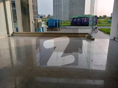 ڈی ایچ اے فیز 8 - کمرشل براڈوے ڈی ایچ اے فیز 8,ڈیفنس (ڈی ایچ اے),لاہور میں 4 مرلہ Studio دفتر 80.0 ہزار میں کرایہ پر دستیاب ہے۔