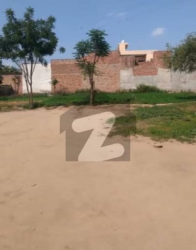 مصطفیٰ آباد قصور میں 2 کنال رہائشی پلاٹ 6.72 کروڑ میں برائے فروخت۔