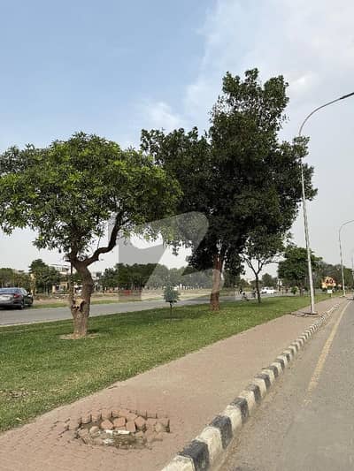 10 MARLA PLOT AVAILABLE AT REASONABLE PRICE IN AWT PHASE 2