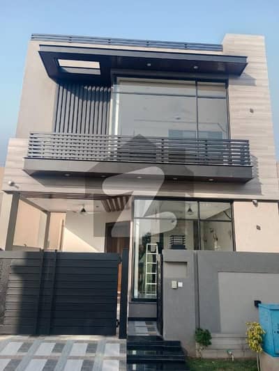 New Luxury Modern House For Rent