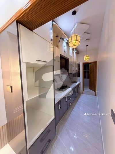 بخاری کمرشل ایریا ڈی ایچ اے فیز 6,ڈی ایچ اے ڈیفینس,کراچی میں 2 کمروں کا 4 مرلہ فلیٹ 2.2 کروڑ میں برائے فروخت۔