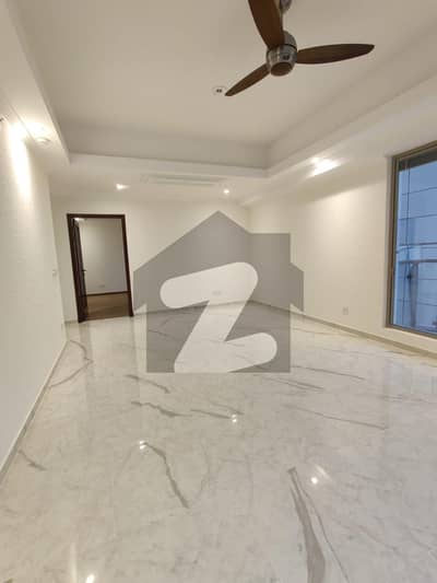 Sukh Chayn Ground floor 3bed Apartment available