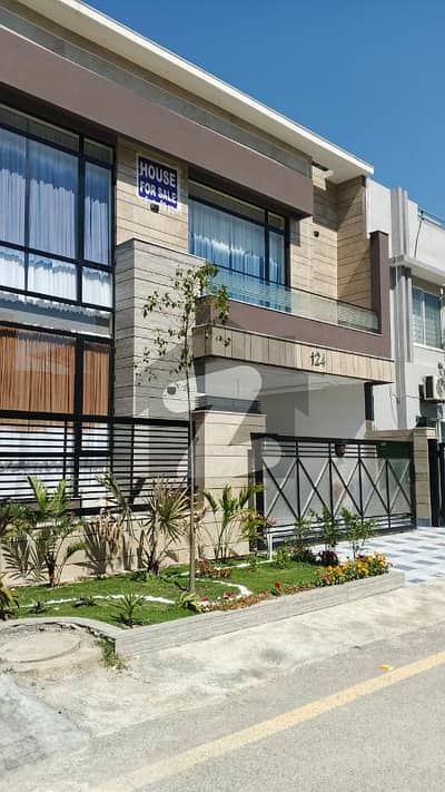 Luxury 9 Marla House For Sale In Faisal Town