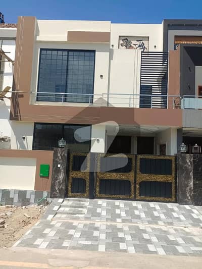 بحریہ نشیمن ۔ آئرس بحریہ نشیمن,لاہور میں 3 کمروں کا 5 مرلہ مکان 1.69 کروڑ میں برائے فروخت۔