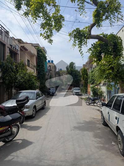 4 MARLA PLOT FOR SALE IN HIGHCOURT PHASE 2 COLLEGE ROAD LAHORE BIJLI PANI AVAILABLE READY TO POSSESSION ALL DUES CLEAR