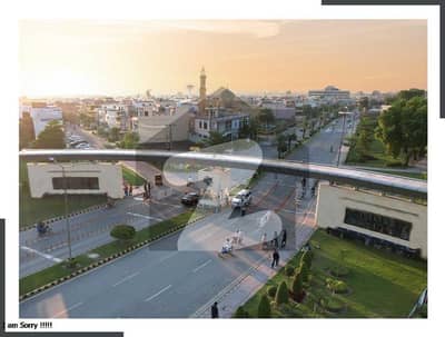 پارک ویو سٹی لاہور میں 8 مرلہ کمرشل پلاٹ 15.0 کروڑ میں برائے فروخت۔