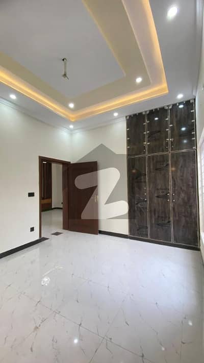 Kanal upper portion for rent in Valencia