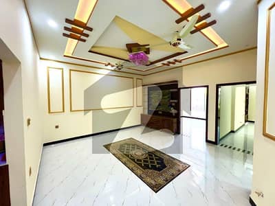 ایف ۔ 17 اسلام آباد میں 5 کمروں کا 8 مرلہ مکان 2.65 کروڑ میں برائے فروخت۔