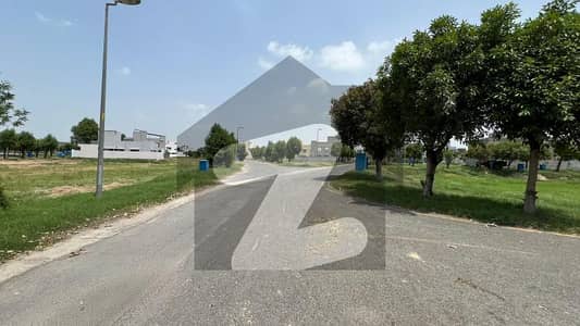 PLOT NO 856 FOR SALE IN J BLOCK BAHRIA ORCHARD PHASE 02.