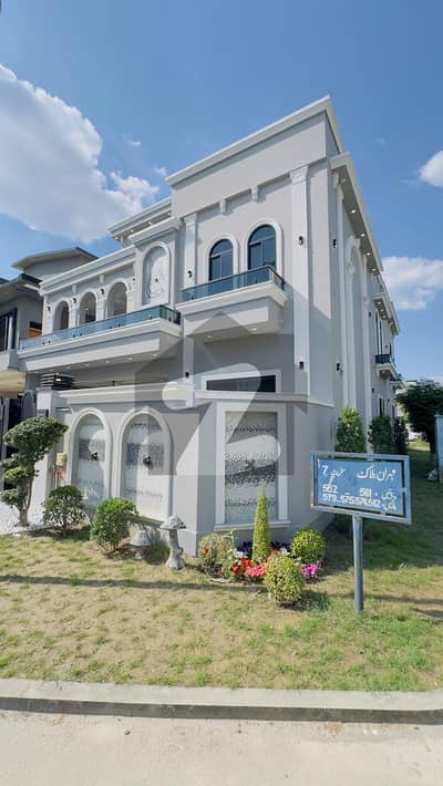 Dc colony 10 marla corner decent house for sale