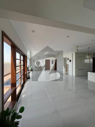 ڈی ایچ اے فیز 8 - زون ای ڈی ایچ اے فیز 8,ڈی ایچ اے ڈیفینس,کراچی میں 6 کمروں کا 1 کنال مکان 25.0 کروڑ میں برائے فروخت۔