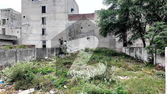 10 Marla Plot For Sale Near PIA Road Prime Location