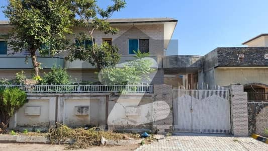 الحرم سٹی چکری روڈ,راولپنڈی میں 4 کمروں کا 5 مرلہ مکان 70.0 لاکھ میں برائے فروخت۔