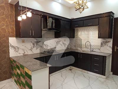 Good Location In Green Town 4 Marla House For sale