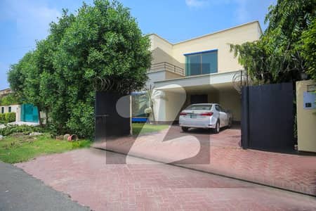 DEFENCE ONE KANAL BEAUTIFUL HOUSE AT PRIME LOCATION FOR RENT IN DHA LAHORE