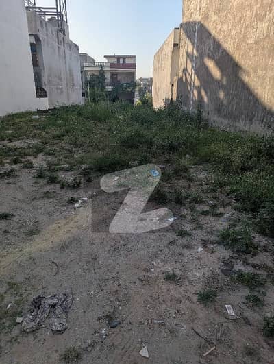 7 Marla Plot For Sale