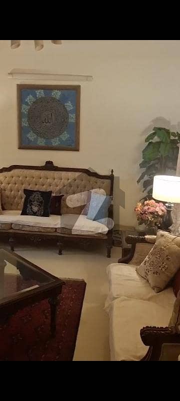 سیٹیلائیٹ ٹاؤن راولپنڈی میں 4 کمروں کا 5 مرلہ مکان 5.25 کروڑ میں برائے فروخت۔