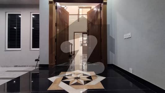 بحریہ ٹاؤن فیز 3 بحریہ ٹاؤن راولپنڈی,راولپنڈی میں 5 کمروں کا 1 کنال مکان 9.25 کروڑ میں برائے فروخت۔ بحریہ ٹاؤن فیز 3 بحریہ ٹاؤن راولپنڈی,راولپنڈی میں 5 کمروں کا 1 کنال مکان 9.25 کروڑ میں برائے فروخت۔