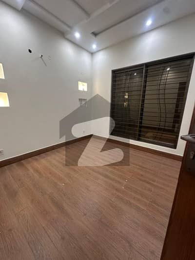 الکبیر ٹاؤن - فیز 2 الکبیر ٹاؤن,رائیونڈ روڈ,لاہور میں 4 کمروں کا 5 مرلہ مکان 1.0 لاکھ میں کرایہ پر دستیاب ہے۔