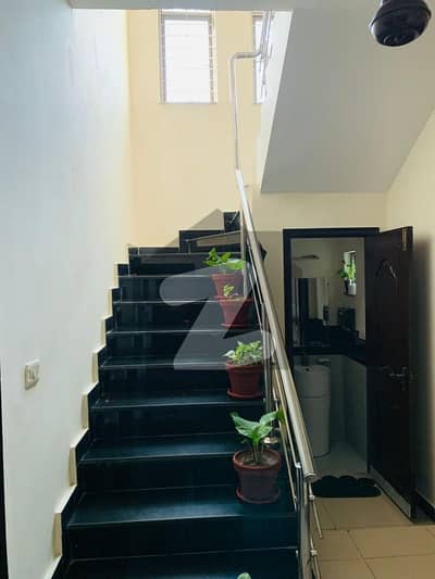 Get your dream 10 Marla Luxury House For Sale in ASKARI 11 Lahore