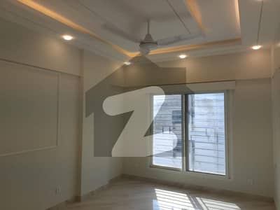FULLY RENOVATED 3-BEDROOM APARTMENT FOR RENT DHA PHASE 6