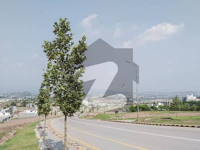 پارک ویو۔ بلاک ایف پارک ویو سٹی,اسلام آباد میں 7 مرلہ رہائشی پلاٹ 1.5 کروڑ میں برائے فروخت۔