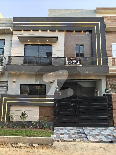 الکبیر ٹاؤن - فیز 2 الکبیر ٹاؤن,رائیونڈ روڈ,لاہور میں 4 کمروں کا 3 مرلہ مکان 1.6 کروڑ میں برائے فروخت۔ الکبیر ٹاؤن - فیز 2 الکبیر ٹاؤن,رائیونڈ روڈ,لاہور میں 4 کمروں کا 3 مرلہ مکان 1.6 کروڑ میں برائے فروخت۔