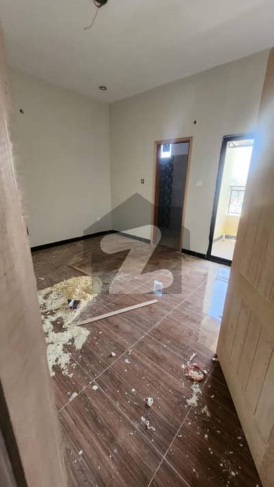 پی ای سی ایچ ایس جمشید ٹاؤن,کراچی میں 3 کمروں کا 4 مرلہ بالائی پورشن 1.65 کروڑ میں برائے فروخت۔