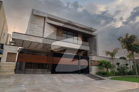 100% ORIGNAL KANAL EYE CATCHING SUPERB LUXURY BUNGALOW FOR SALE ON TOP LOCATION 100% ORIGNAL KANAL EYE CATCHING SUPERB LUXURY BUNGALOW FOR SALE ON TOP LOCATION