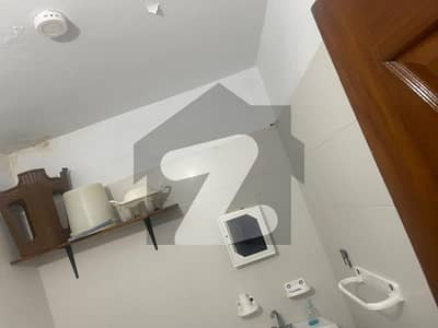 4 BED DD PORTION FOR SALE IN GULSHAN-E-IQBAL BLOCK 13/D3 4 BED DD PORTION FOR SALE IN GULSHAN-E-IQBAL BLOCK 13/D3