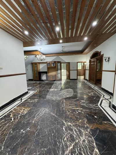 Hayatabad Phase 6 Sector F 3 10 Marla House Available For Rent