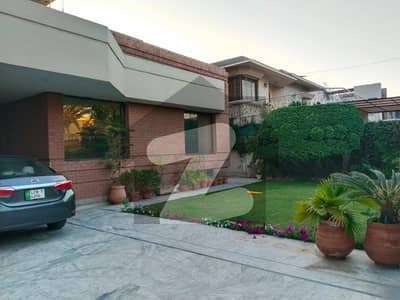 ڈی ایچ اے فیز 3 - بلاک وائے فیز 3,ڈیفنس (ڈی ایچ اے),لاہور میں 2 کمروں کا 1 کنال بالائی پورشن 85.0 ہزار میں کرایہ پر دستیاب ہے۔