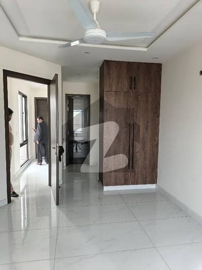 بحریہ آرچرڈ لاہور میں 3 کمروں کا 5 مرلہ مکان 2.05 کروڑ میں برائے فروخت۔