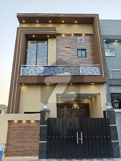 الکبیر ٹاؤن - فیز 2 الکبیر ٹاؤن,رائیونڈ روڈ,لاہور میں 4 کمروں کا 3 مرلہ مکان 1.5 کروڑ میں برائے فروخت۔