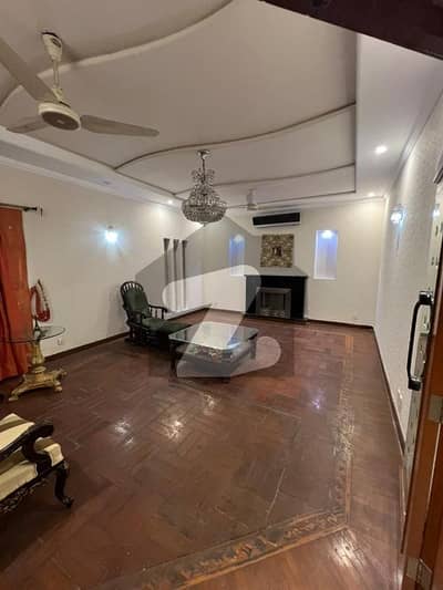 1 KANAL HOUSE FOR SALE AT DHA PHASE 4 SECTOR C-C BLOCK