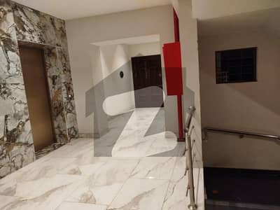 عسکری 11 - سیکٹر ڈی عسکری 11,عسکری,لاہور میں 3 کمروں کا 10 مرلہ فلیٹ 4.1 کروڑ میں برائے فروخت۔