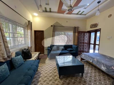 آئی ۔ 9 اسلام آباد میں 4 کمروں کا 6 مرلہ مکان 4.5 کروڑ میں برائے فروخت۔