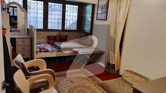 3 bed dd second floor apartment available for sale at Clifton block 7 near st Michael school